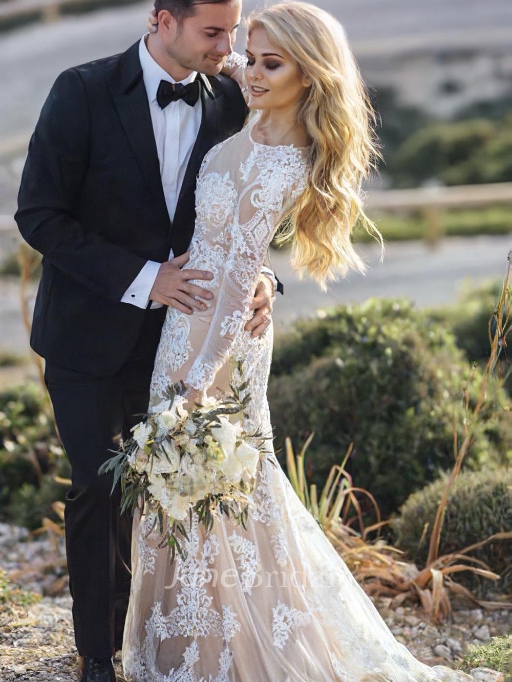 Elegant White Lace Sheath Wedding Dress with Illusion Details Boho Mermaid Sz 8